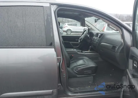 2015 Nissan Armada Platinum/Sl/Sv z USA, uszkodzony, nr VIN 5N1AA0NC1FN611943